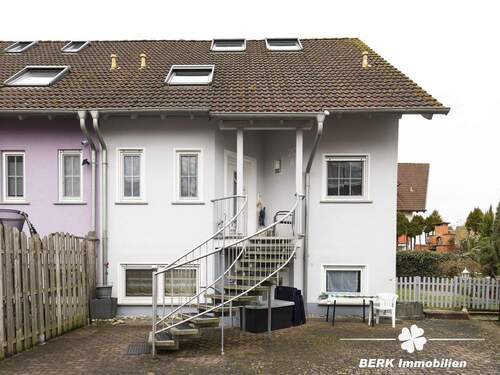 Außenansicht - 6 Zimmer Doppelhaushälfte zum Kaufen in Hösbach