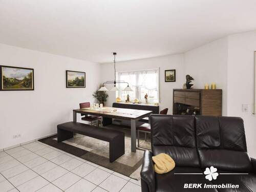 Essbereich - Doppelhaushälfte mit 106,00 m&sup2; in Hösbach zum Kaufen