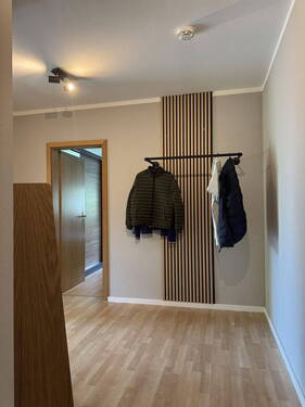 Flur mit Garderobe - 