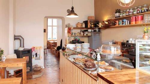 Kueche und Theke.jpg - HOMESK - Etabliertes Café am Kreuzberg sucht neue Betreiber
