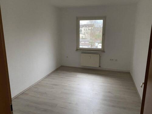 Raum1 - 3 Zimmer Etagenwohnung in Oberhausen