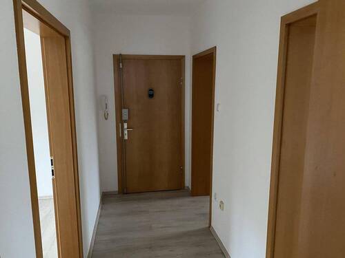 Diele - Etagenwohnung mit 60,00 m&sup2; in Oberhausen zur Miete