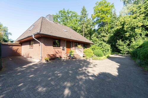 Schöne Sackgassenlage - 6 Zimmer Einfamilienhaus zum Kaufen in Kaltenkirchen