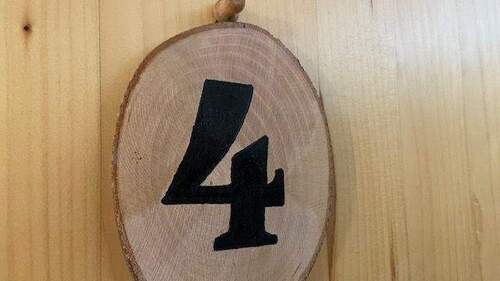 23 Zimmer 4 - 