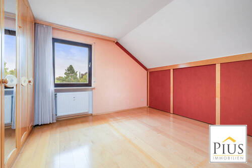 Schlafen 1 - 3 Zimmer Etagenwohnung in Augsburg