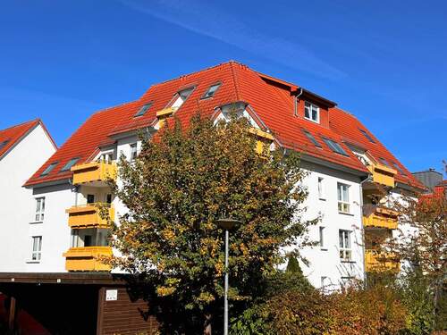 Hausansicht - Moderne 3-Zimmer-Wohnung mit Balkon in Rostock Südstadt