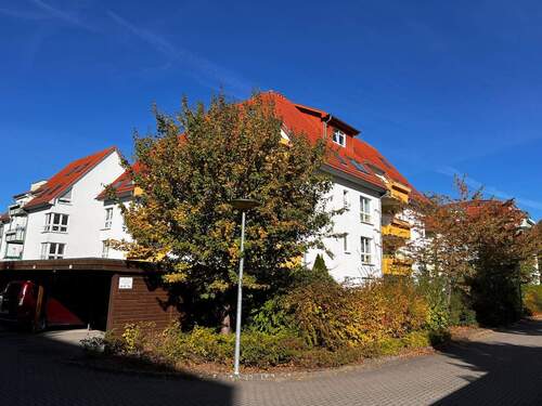 Hausansicht - 3 Zimmer Etagenwohnung in Rostock