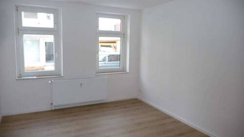 Wohnzimmer - 2 Zimmer Etagenwohnung in Oelsnitz/Erzgeb.-Oelsnitz