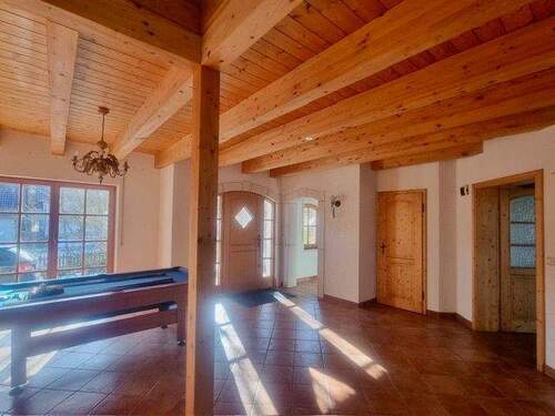 6c9e97e9-5816-42db-9ab7-28b3779969ae.jpg - 