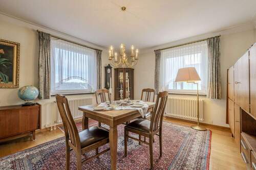 Hell und freundlich - Einfamilienhaus mit 162,00 m&sup2; in Stuttgart zum Kaufen