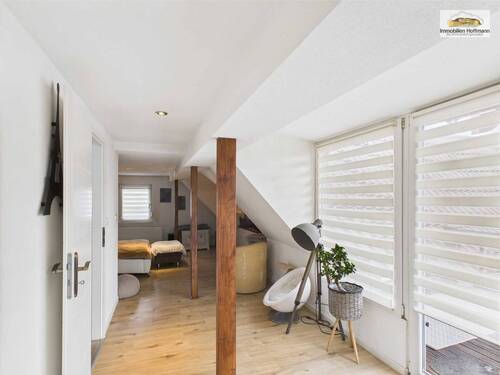 Oberer Flur Wohnung OGR - 1 Zimmer Mehrfamilienhaus, Wohnhaus in Großostheim