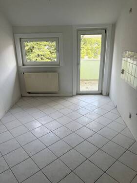Küche mit Zug. Balkon - 