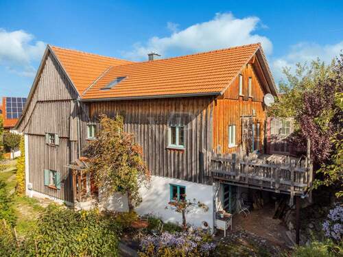 Außenansicht - Modernisiertes ZFH + Einliegerwohnung in Markt Rettenbach