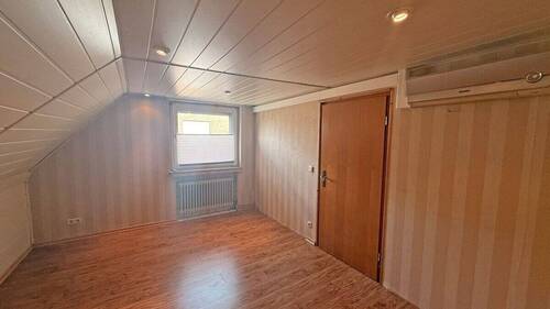 Schlafzimmer Dachgeschoss Haupthaus - 