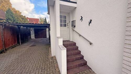 Hauseingang - 3 Zimmer Doppelhaushälfte zum Kaufen in Dinslaken