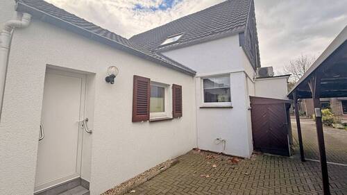 Seitenansicht - Doppelhaushälfte mit 115,70 m&sup2; in Dinslaken zum Kaufen