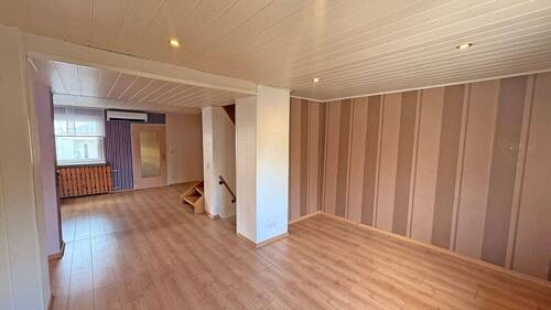 Wohn- und Esszimmer Haupthaus - 