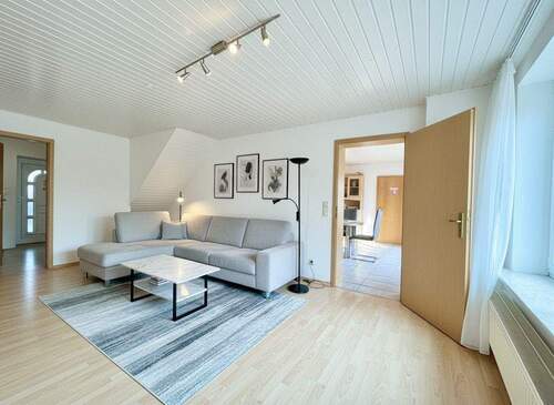 Wohnzimmer virtuell möbliert - 4 Zimmer Einfamilienhaus in Melle