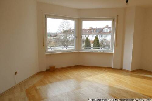 Sehr helles Schlafzimmer im 1 OG - 