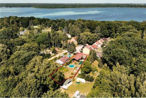 Luftbild mit Schwielowsee.jpg - Wohnen in ruhiger Lage nahe Potsdam, mit zusätzlichem Baufeld in Schwielowsee OT Caputh