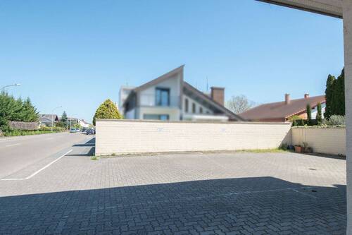 Parkmöglichkeiten am Haus - 