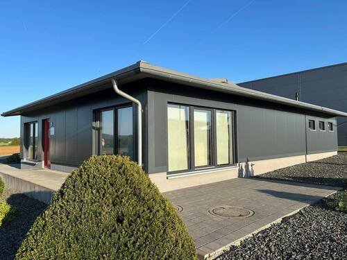 Perspektive Nord-West - Halle in Eckental zum Kaufen