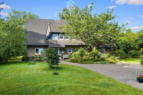 Vorderansicht - 7 Zimmer Einfamilienhaus in Bremen