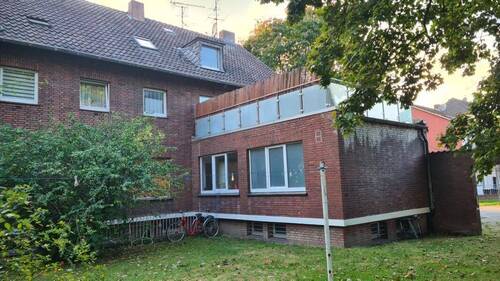 Rückfront - Mehrfamilienhaus, Wohnhaus mit 341,10 m² in Duisburg zum Kaufen