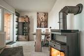 Essbereich mit Zugang zur Terrasse - 