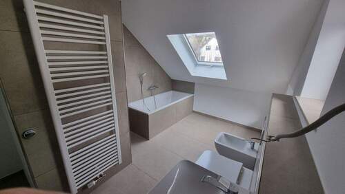 Bad - 3 Zimmer Etagenwohnung zur Miete in Schlüchtern