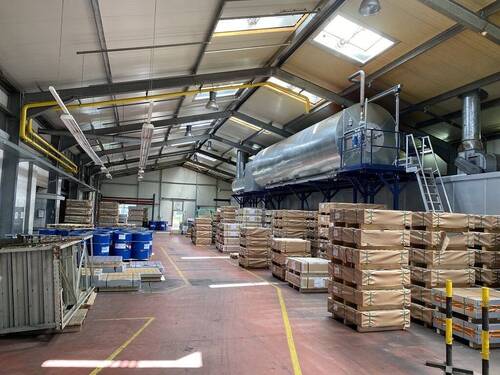 Lager- & Produktionshalle - 