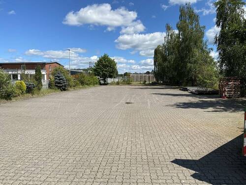 Park- & Stellfläche - 