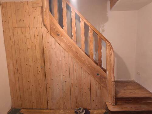 Flur-Aufgang zum DG - 