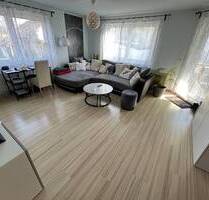 Attraktive 3-Zimmer-Wohnung in Eschenbach in Toplage mit einem sonnigen Balkon und einer Garage!