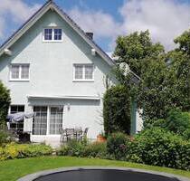 Stilvolles Einfamilienhaus mit großem Grundstück und vielseitigen Nutzungsmöglichkeiten - Nauen Ortsteil Kienberg
