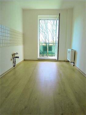 SDC10926.JPG - 2 Zimmer Etagenwohnung zur Miete in Chemnitz