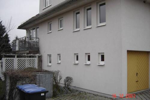 Fassade in Westrichtung - 2 Zimmer Etagenwohnung in Pirna