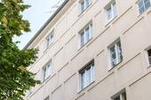 Außenansicht - (KI generiert) - Investment in Charlottenburg: Vermietete 2,5 Zimmer im modernisierten Altbau