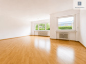 Wohnzimmer - Köln Widdersdorf Für Paare & kleine Familien 3-Zi-WHG mit Terrasse, Garten und Garage