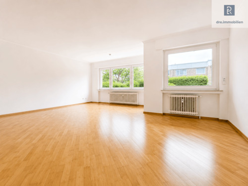 Wohnzimmer - Köln Widdersdorf Für Paare & kleine Familien 3-Zi-WHG mit Terrasse, Garten und Garage