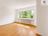 Wohnzimmer - 3 Zimmer Etagenwohnung in Köln