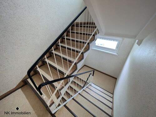 Treppenhaus - 3 Zimmer Etagenwohnung in Limbach-Oberfrohna