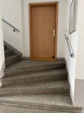 Wohnungseingangsbereich, EG rechts - Etagenwohnung mit 72,20 m&sup2; in Erfurt zur Miete