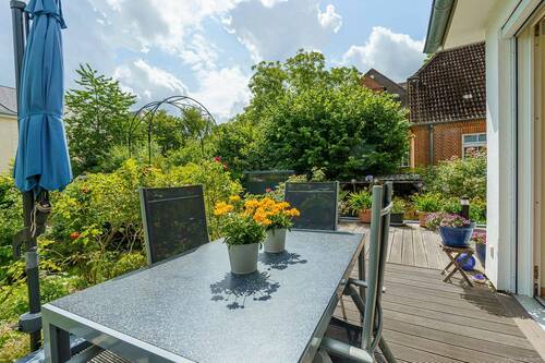 Terrasse im Erdgeschoss - 
