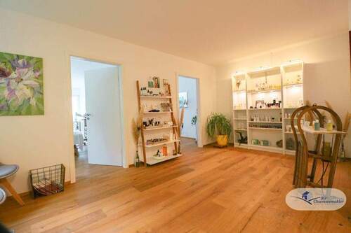 Vorraum - Büro in Stephanskirchen zur Miete