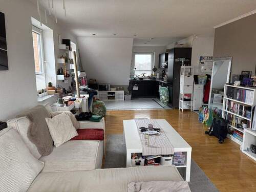 Wohn - und Essbereich - 2 Zimmer Etagenwohnung zum Kaufen in Hamburg