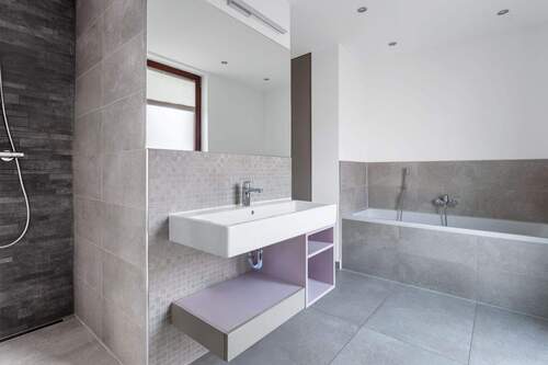 Master bathroom - 