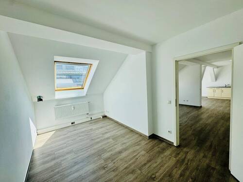Zimmer 3 - 
