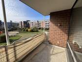 Loggia - Düsseldorf-Benrath: 3-Zimmer-Wohnung mit Loggia und TG-Stellplatz!