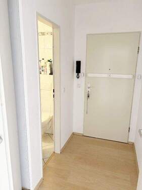 Flur - 3 Zimmer Etagenwohnung in Düsseldorf